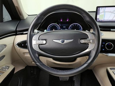 2021 Genesis GV70 thumbnail 13