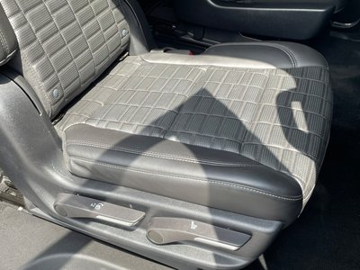 2023 Cadillac ESCALADE 缩略图 32
