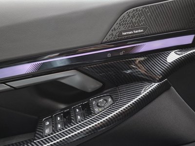 2023 BMW 5 SERIES thumbnail 23