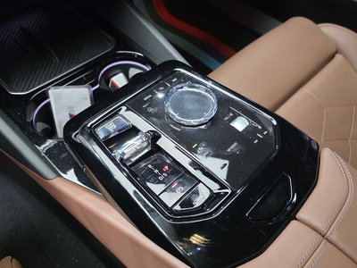 2023 BMW 5 SERIES thumbnail 12