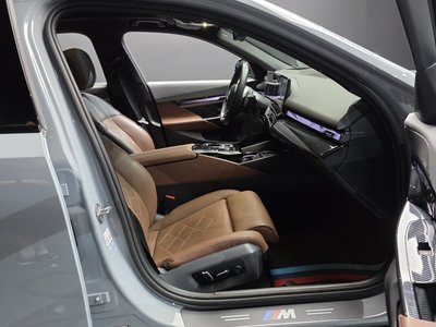 2023 BMW 5 SERIES thumbnail 16