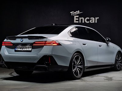 صورة 3 لـ 2023 BMW 5 SERIES