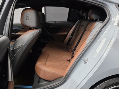 2023 BMW 5 SERIES thumbnail 18
