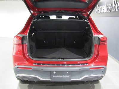 MERCEDES-BENZ EQA - 6