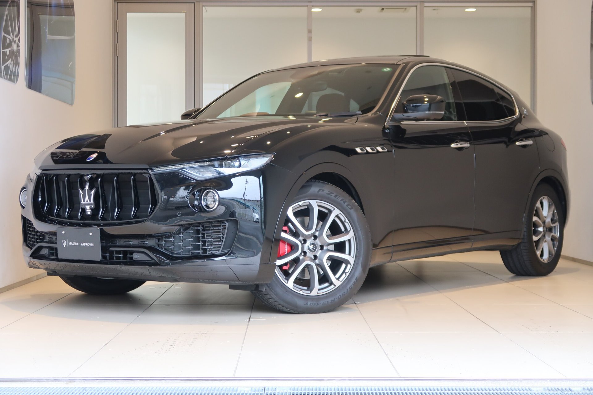 MASERATI LEVANTE - View 1