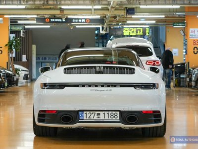 PORSCHE 911 TARGA - 6