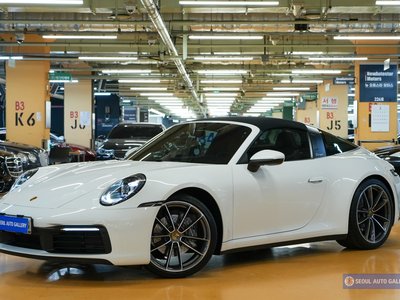 PORSCHE 911 TARGA - 1