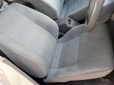 TOYOTA LAND CRUISER 70 - 5