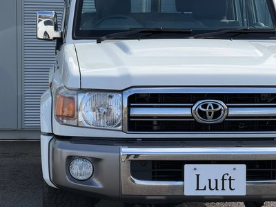 TOYOTA LAND CRUISER 70 - 10