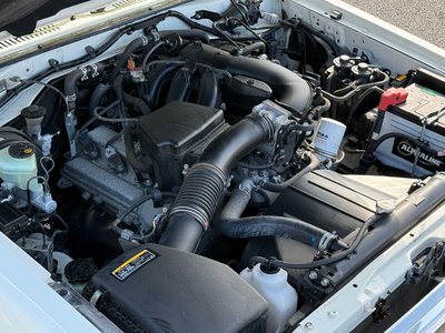 TOYOTA LAND CRUISER 70 - 6