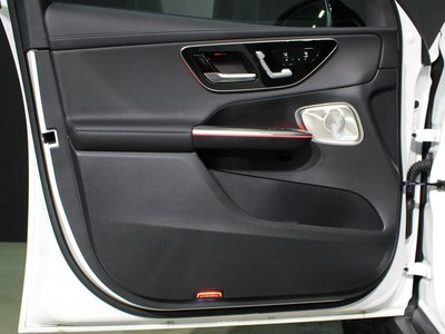 صورة مصغرة 47 لـ 2025 Mercedes-BENZ GLC AMG