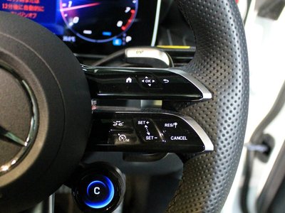 صورة مصغرة 17 لـ 2025 Mercedes-BENZ GLC AMG