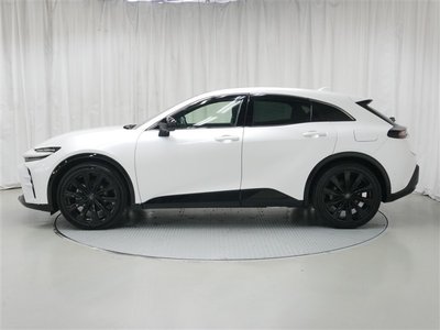 صورة 2 لـ 2024 Toyota CROWN SPORT