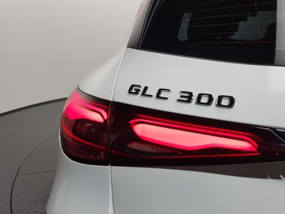 MERCEDES-BENZ GLC - 10