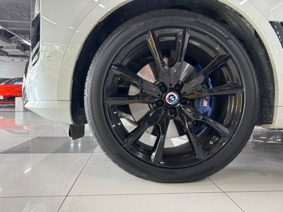 2023 BMW X7 thumbnail 16