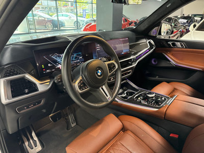 2023 BMW X7 photo 3