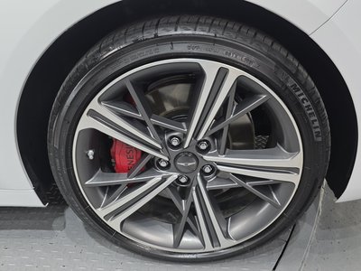 صورة 8 لـ 2023 Genesis THE NEW G70