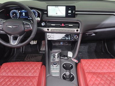 صورة 5 لـ 2023 Genesis THE NEW G70