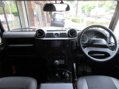 2015 LAND Rover DEFENDER — миниатюра 16