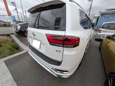 TOYOTA LAND CRUISER 300 - 4