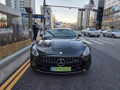 MERCEDES-BENZ GT C192 AMG