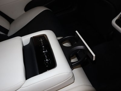 صورة مصغرة 28 لـ 2021 Lexus LS