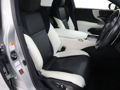 صورة مصغرة 25 لـ 2021 Lexus LS