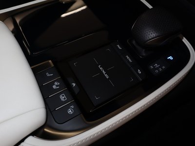 صورة مصغرة 15 لـ 2021 Lexus LS
