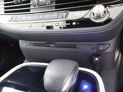 صورة مصغرة 14 لـ 2021 Lexus LS