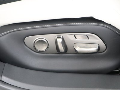 صورة مصغرة 26 لـ 2021 Lexus LS