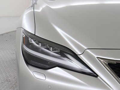 صورة مصغرة 33 لـ 2021 Lexus LS
