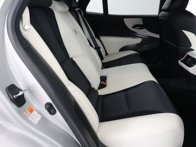صورة مصغرة 27 لـ 2021 Lexus LS
