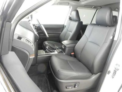 صورة مصغرة 17 لـ 2023 Toyota LAND CRUISER PRADO