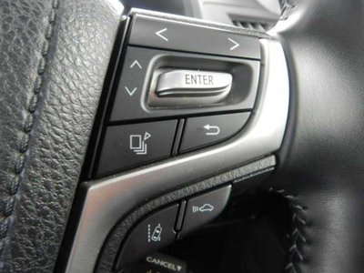 صورة مصغرة 42 لـ 2023 Toyota LAND CRUISER PRADO