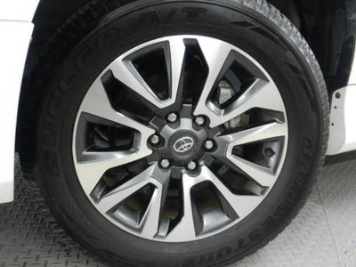 صورة مصغرة 16 لـ 2023 Toyota LAND CRUISER PRADO