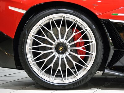 LAMBORGHINI AVENTADOR - 6