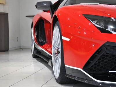 LAMBORGHINI AVENTADOR - 9