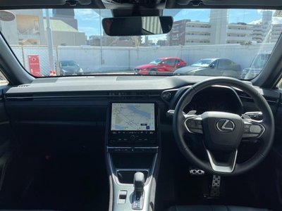 2024 Lexus LBX — миниатюра 22
