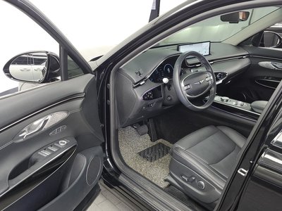 2022 Genesis GV70 photo 10