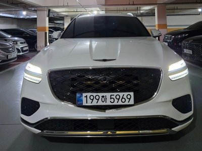صورة 2 لـ 2024 Genesis GV70
