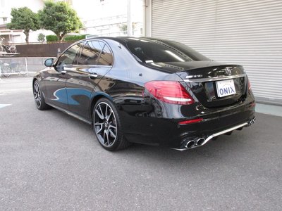 MERCEDES-BENZ E-CLASS - 8