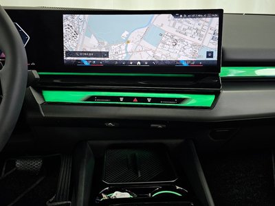 2025 BMW 5 SERIES — миниатюра 14
