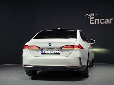 BMW 5 SERIES - 3