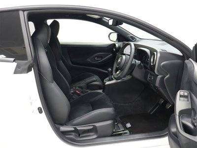 2025 Toyota GR YARIS — миниатюра 11