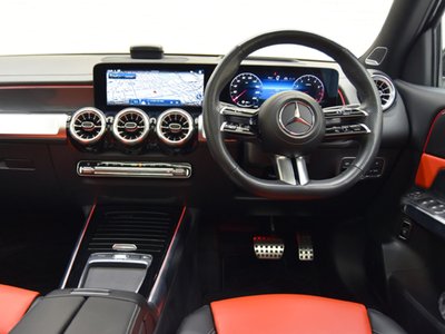 MERCEDES-BENZ GLB - 9