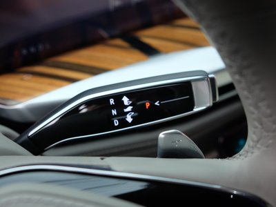 2025 Cadillac ESCALADE 缩略图 45