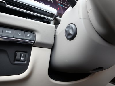 2025 Cadillac ESCALADE 缩略图 49