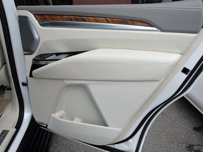 2025 Cadillac ESCALADE 缩略图 76
