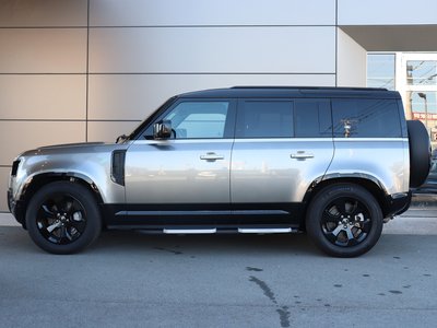 LAND ROVER DEFENDER - 4