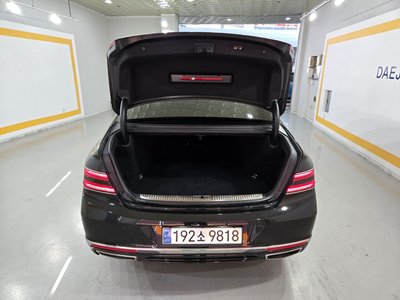 2019 Genesis G90 — миниатюра 11